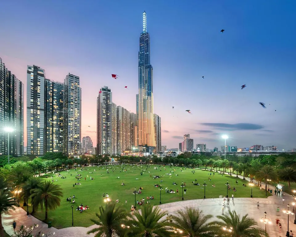 Image 1 of Landmark Luxury – Vinhomes Central Park