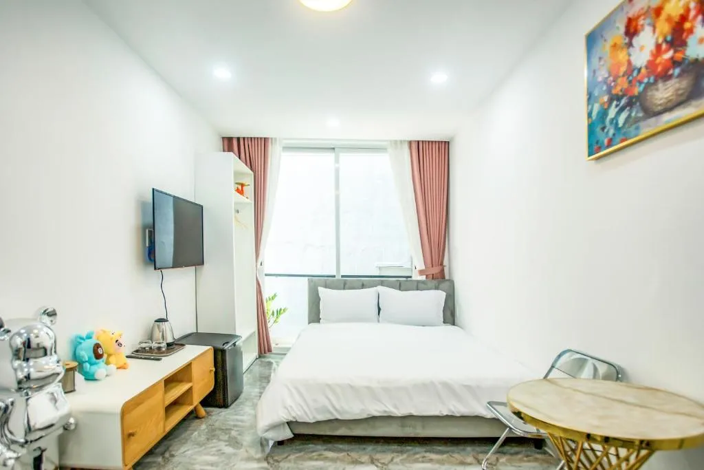 Image 1 of Le Vu Hotel