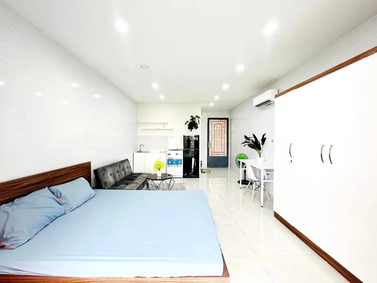 Image 5 of Long Home 2