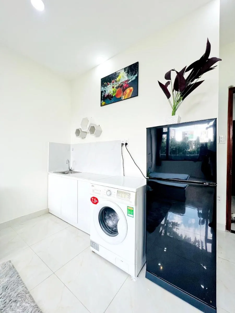 Image 5 of Long Home 2B