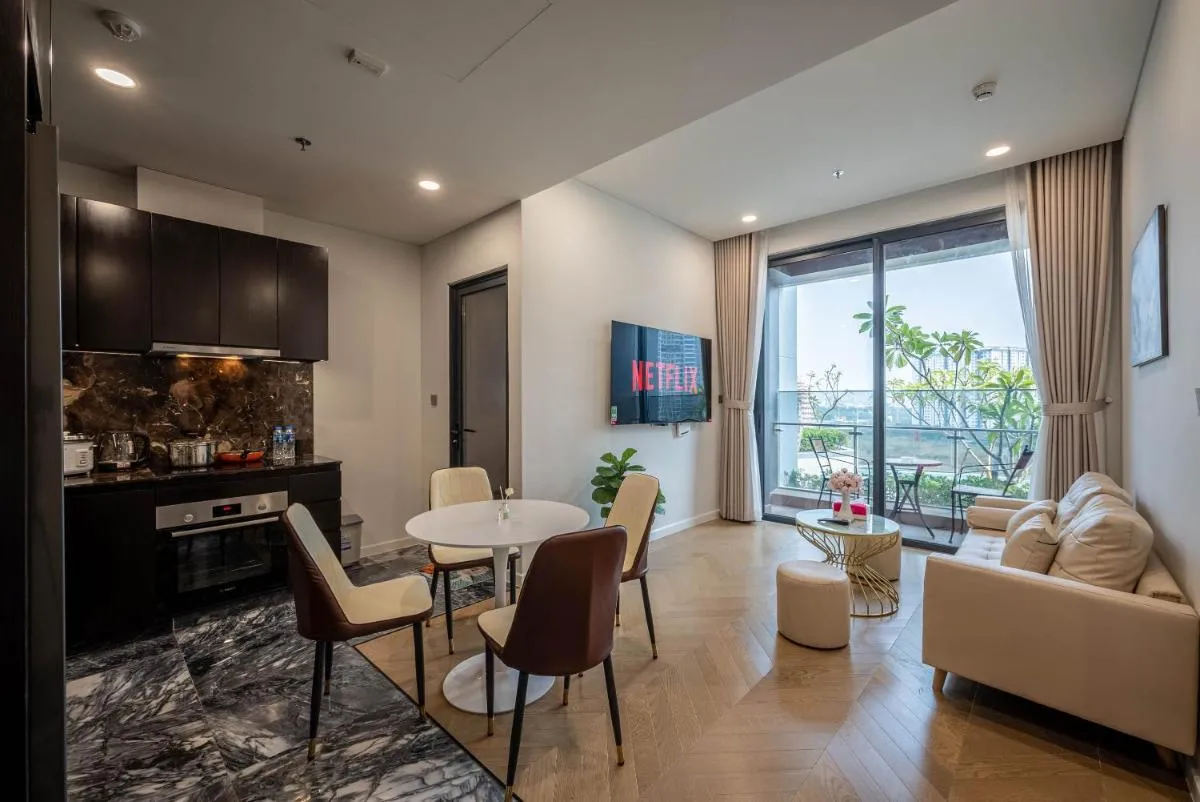 Image 3 of Lumiere Riverside by Aura Luxury