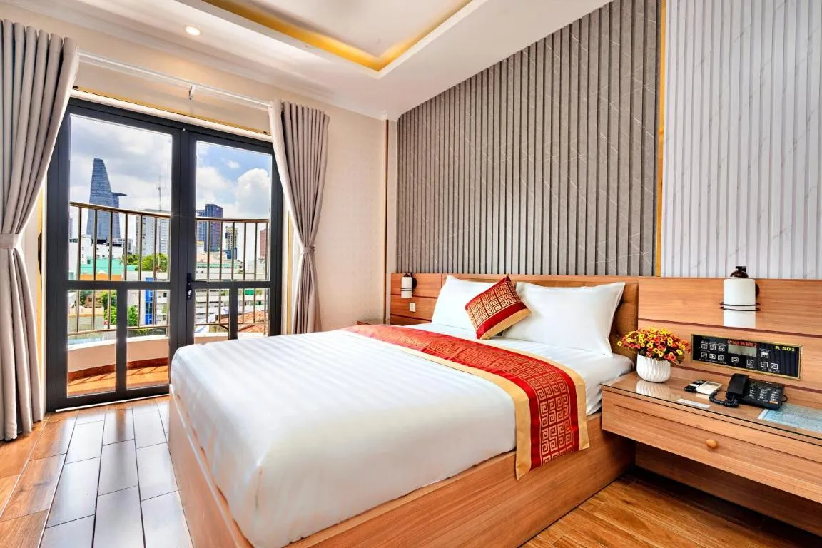 Image 1 of Luna Saigon Hotel – Bui Vien Walking Street