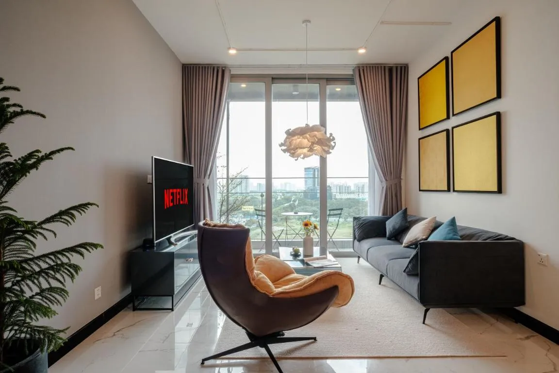 Image 1 of Lux Executive Residence @ Empire City by CIRCADIAN