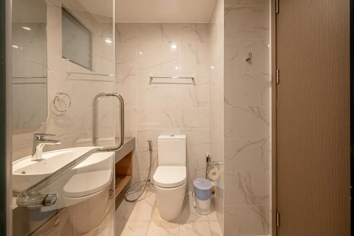 Image 3 of Luxury 3BR 6BR D1mension & Zenity in District 1 FreePoolSaunaGym