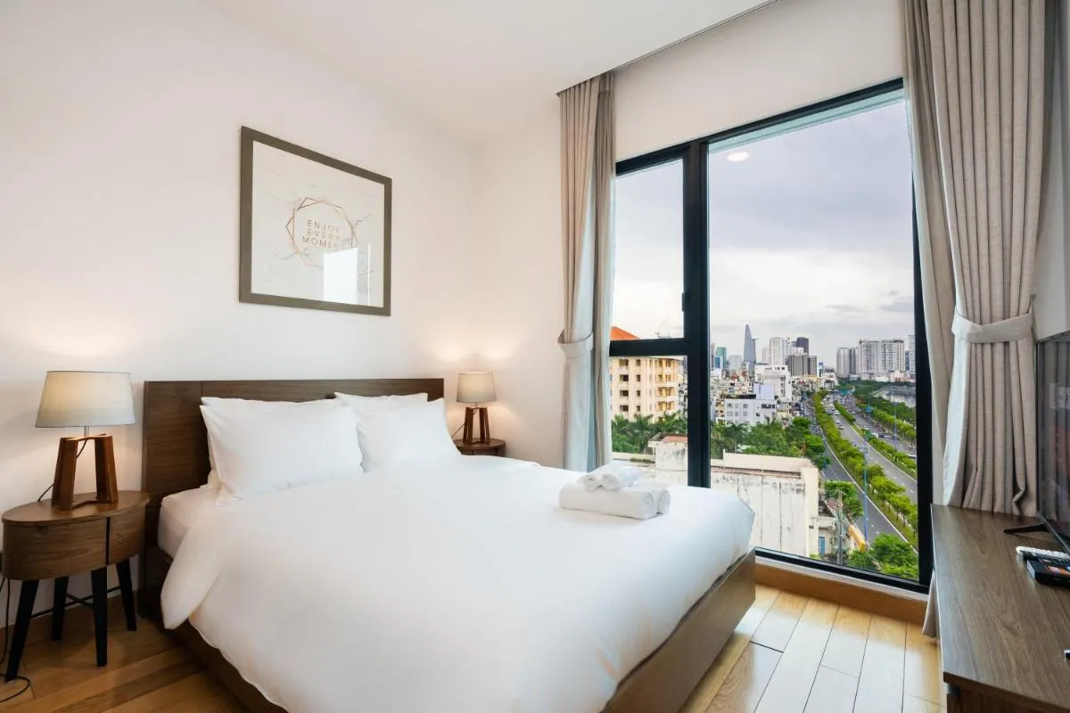 Image 3 of Luxury Gold Apartment 86 : D1- Mension , Rooftop Pool – District 1