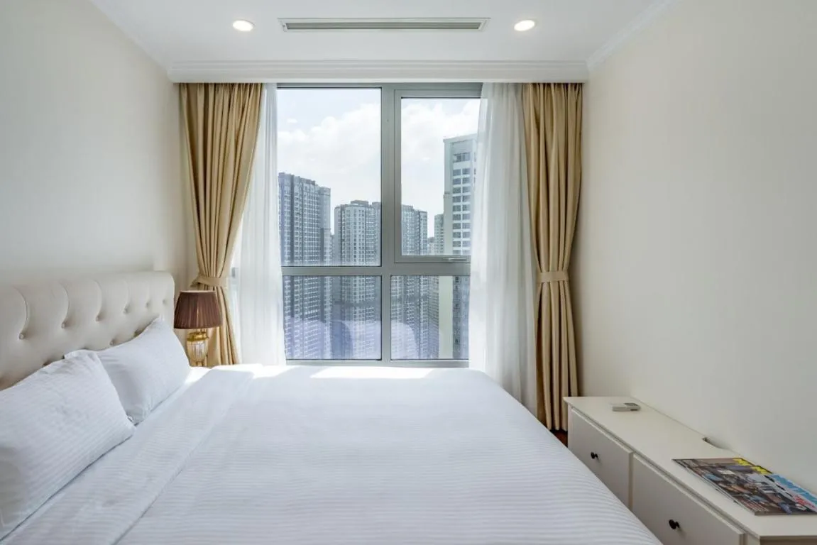 Image 1 of Luxury Vinhomes Central Park (Cozy Apartment)