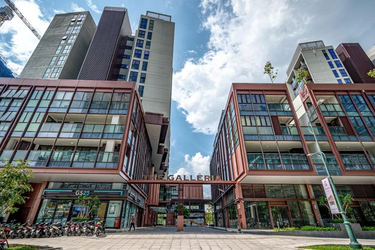 Image 3 of Metropole Saigon Suites