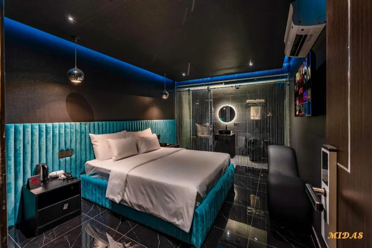 Image 4 of Midas Hotel 2