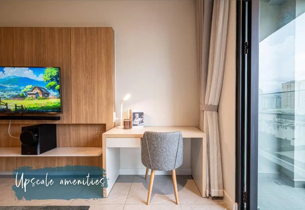 Image 3 of Modern 3BR Panoramic City Views