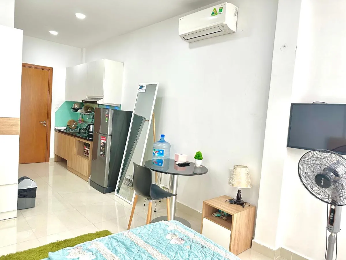 Image 3 of Modern apartment near Landmark81