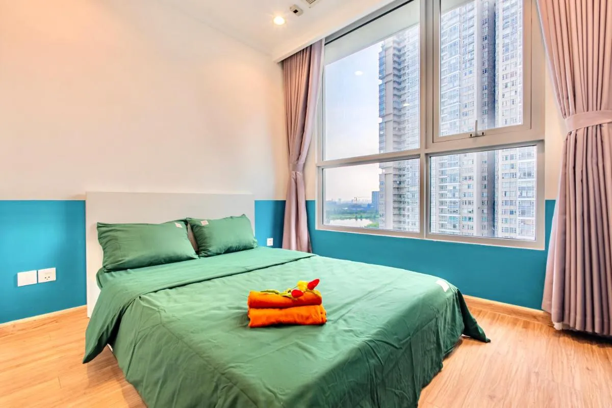 Image 5 of Moxy HCMC Aparts – Vinhomes Central Park, Ice Rink