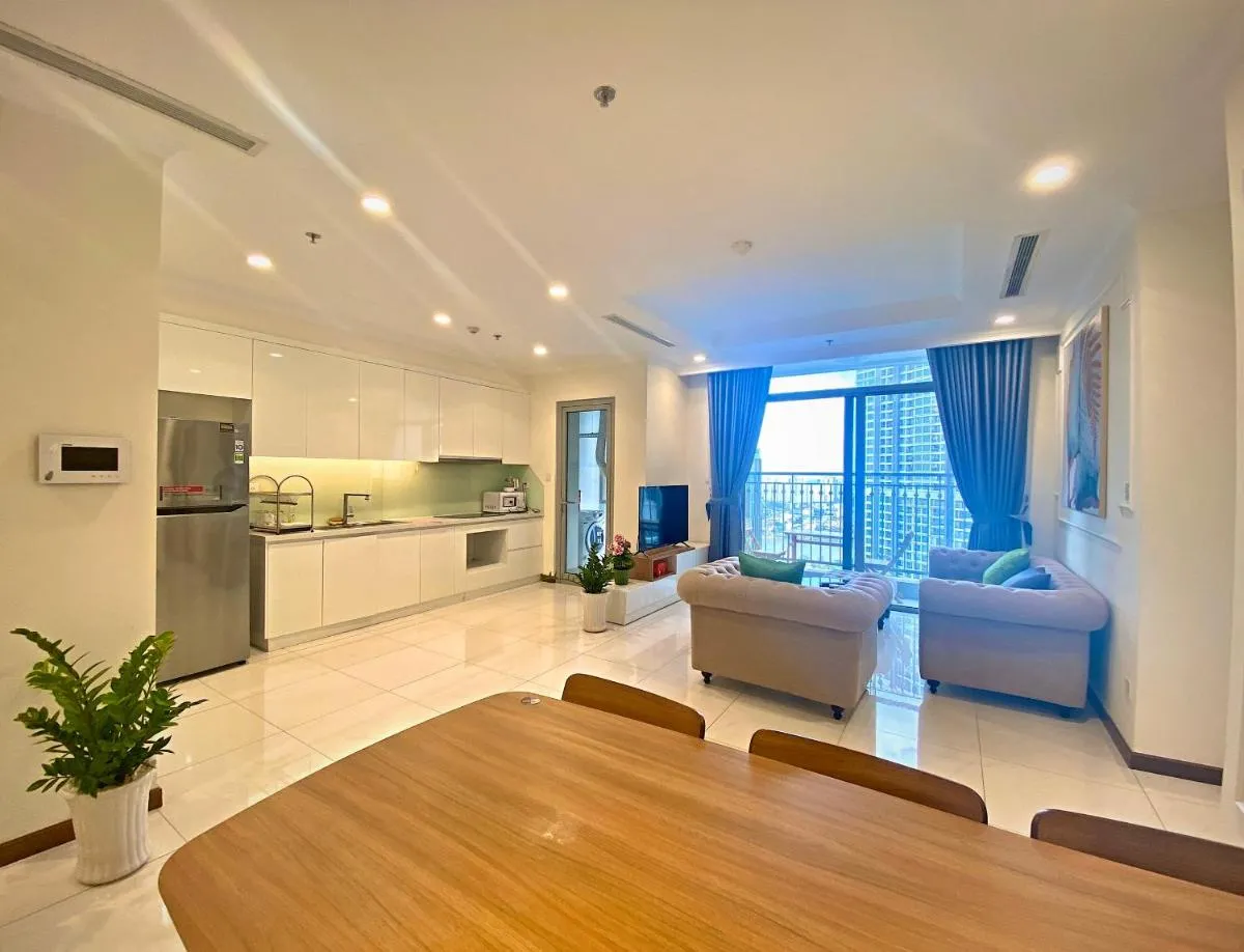 Image 3 of Moxy HCMC Aparts – Vinhomes Central Park, Ice Rink