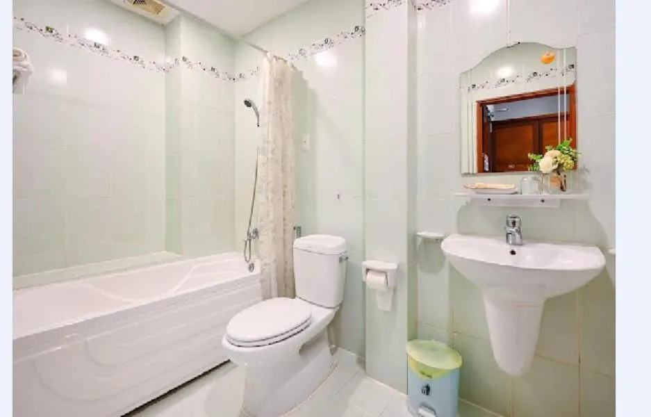 Image 4 of New Sunny 1 Hotel Q7 by BAY LUXURY