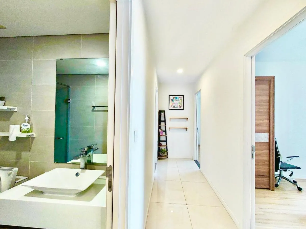 Image 3 of PREMIER Aparts – SOHO Residence, City Central, 10mins to BenThanh Market, BuiVien Street