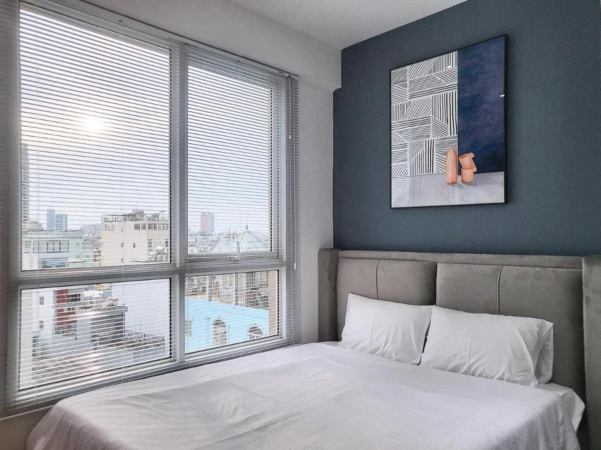 Image 5 of Renovated Modern 1-Bed 40m2 Apt with Pool