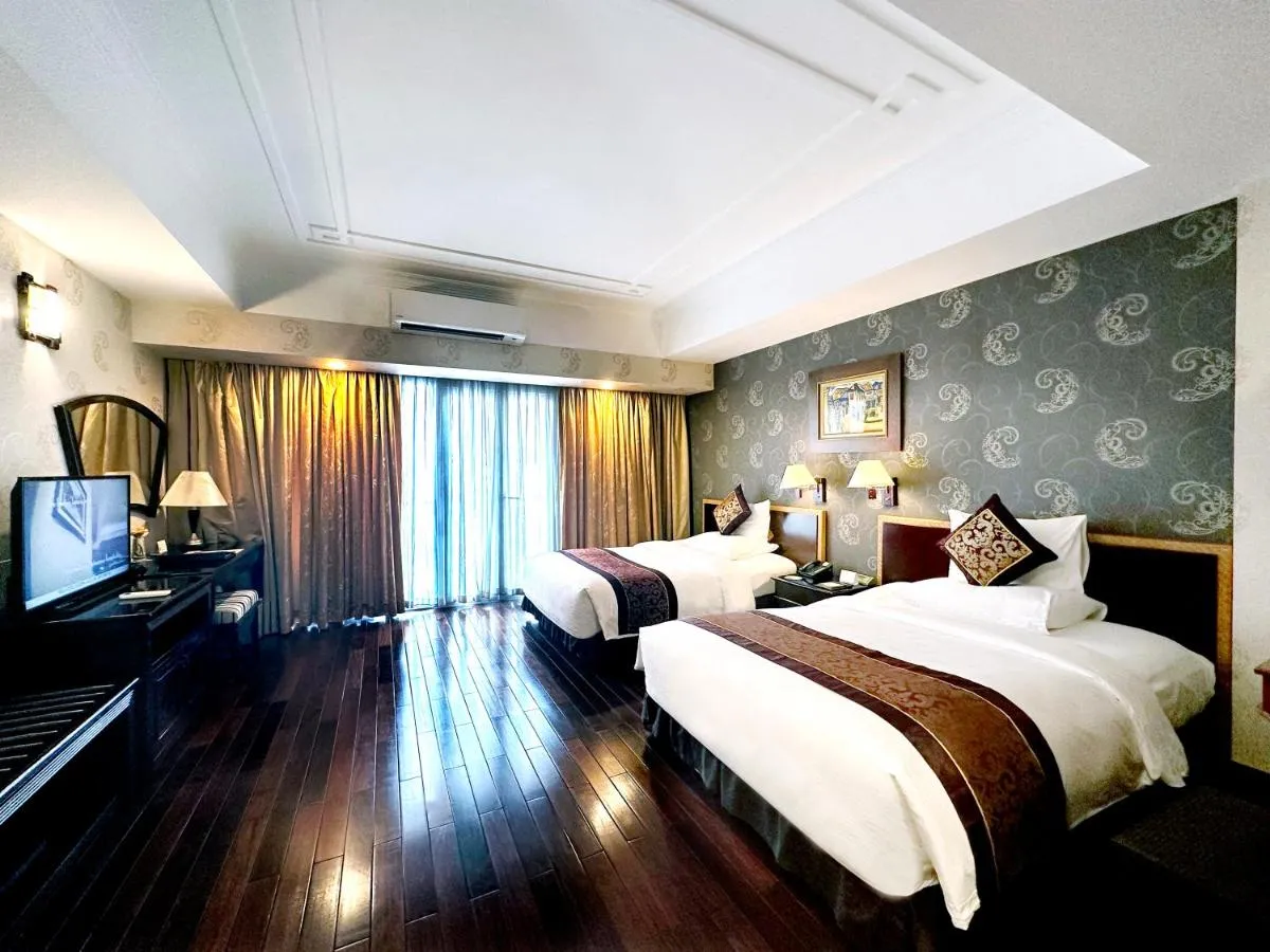 Image 3 of Rex Hotel