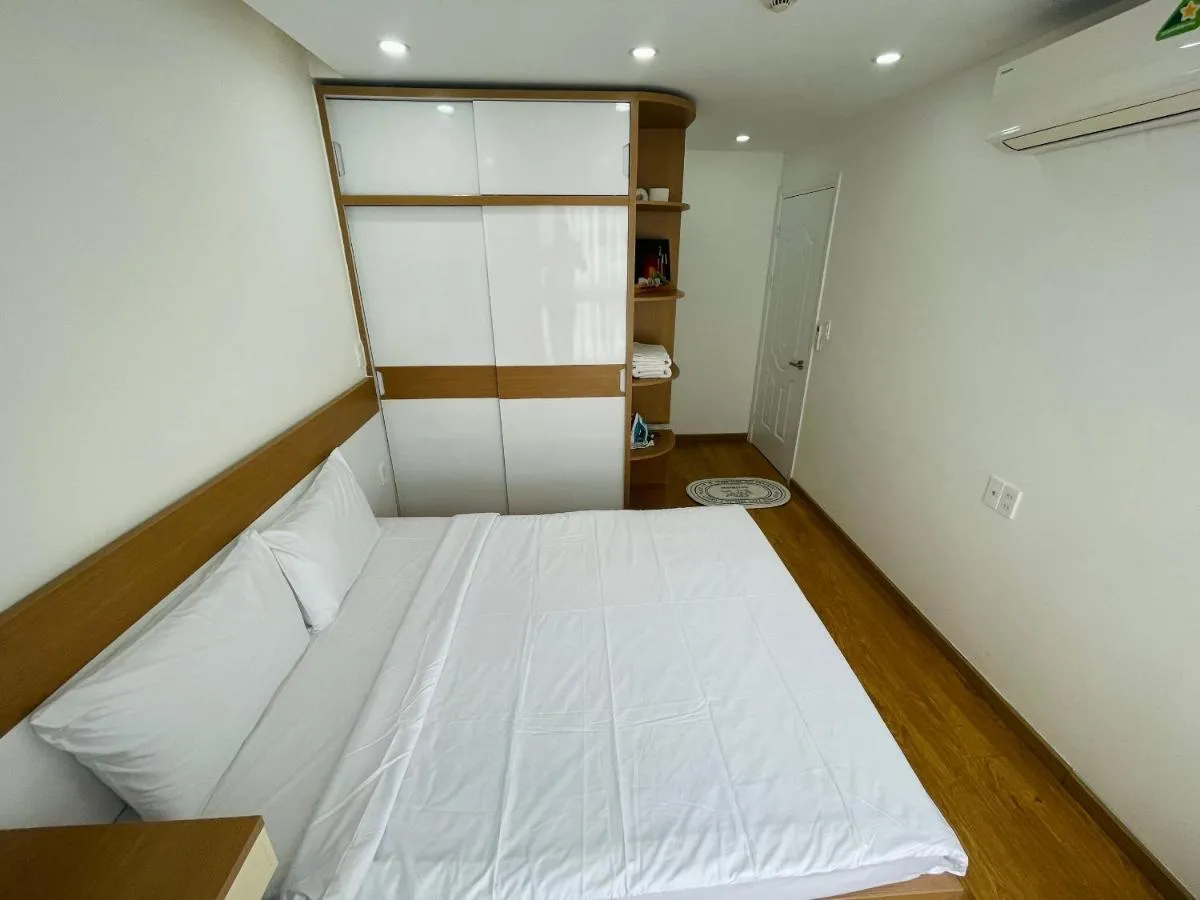 Image 3 of SECC Luxury 2-BR Apartment, Scenic Valley, Saigon Exhibition and Convention Center, FV Hospital, Phu My Hung District 7
