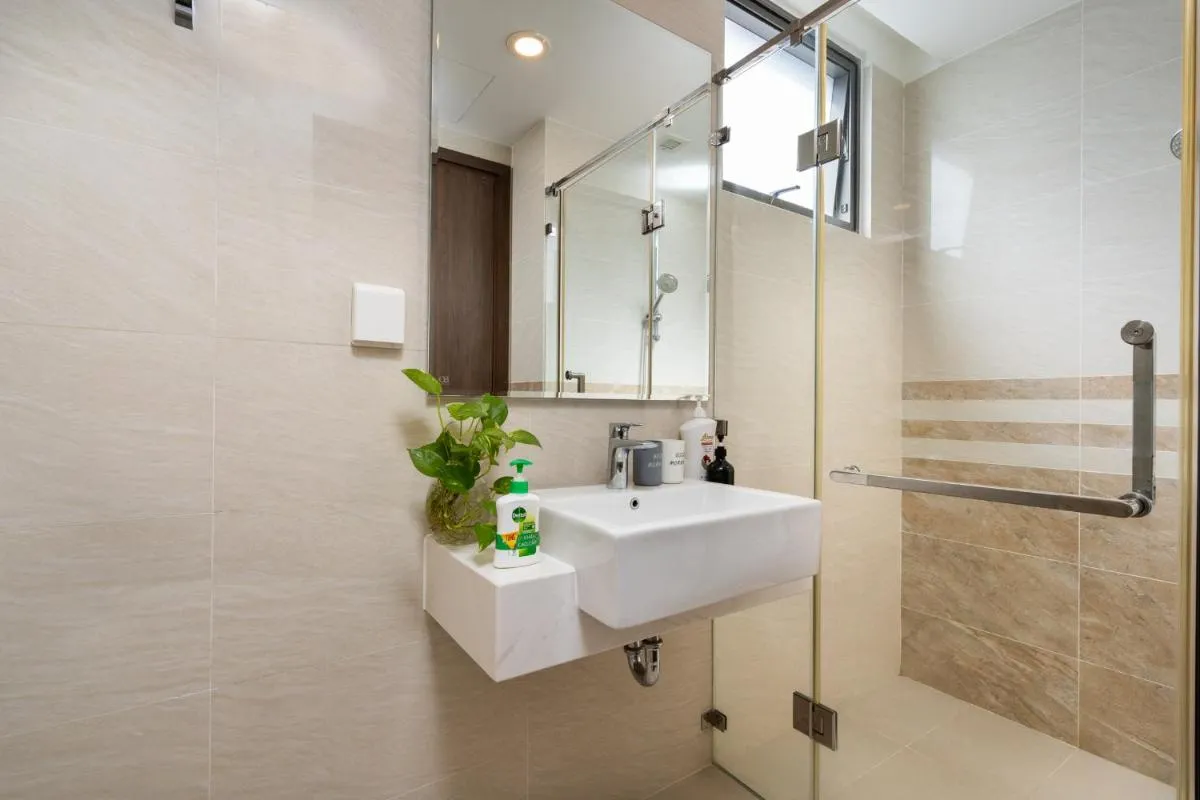 Image 3 of SaiGon Royal – Morden Studio – River View – Hana Apart 17