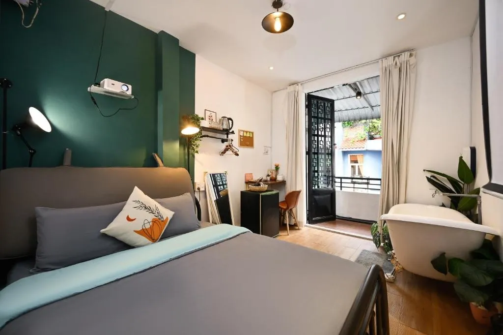 Image 1 of Saigon Hideout