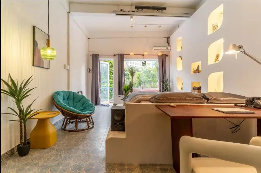 Image 5 of Saigon Hideout New World View