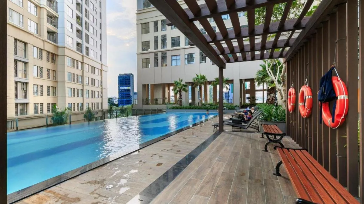 Image 4 of Saigon Royal