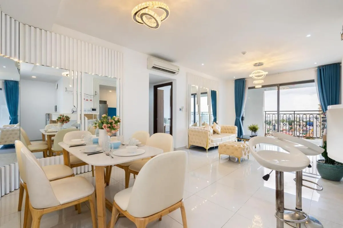 Image 4 of Saigon Royal Apartment 3 bedrooms 4 beds in center