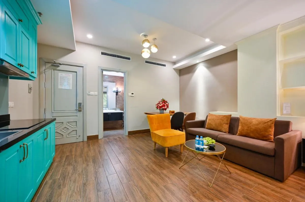 Image 3 of Sam Royal Apartment