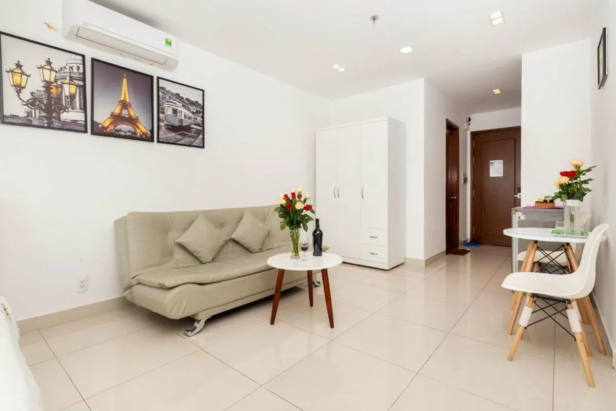 Image 3 of Sky Center Apartment