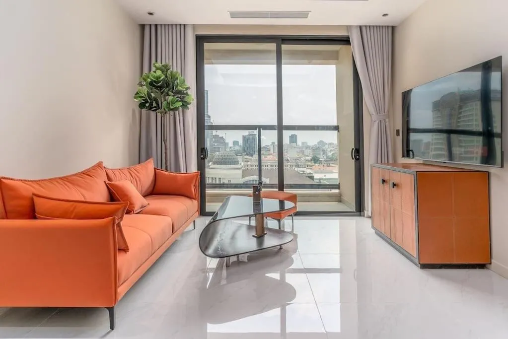 Image 5 of Steps to Vincom/Casino/D1/pool/gym/Netflix/3Beds