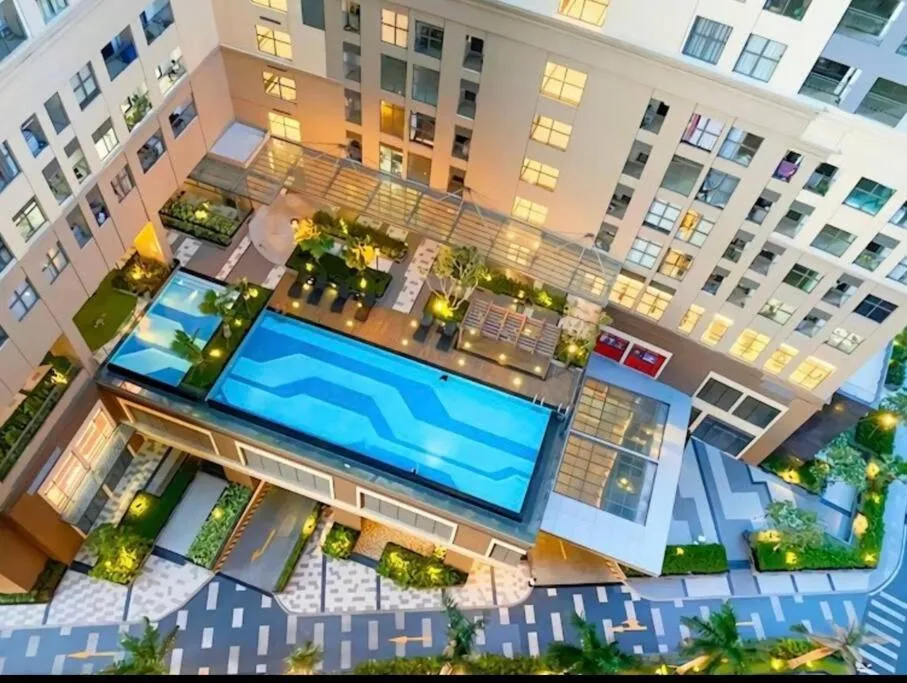 Image 4 of Studio Rivergate , Central Apartment with Poolfree 002