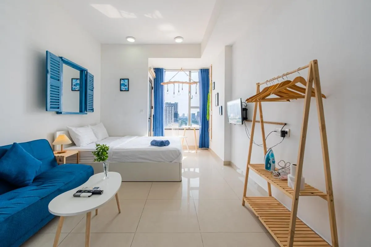 Image 5 of Studio River view-City view & Pool in Center – May Stays