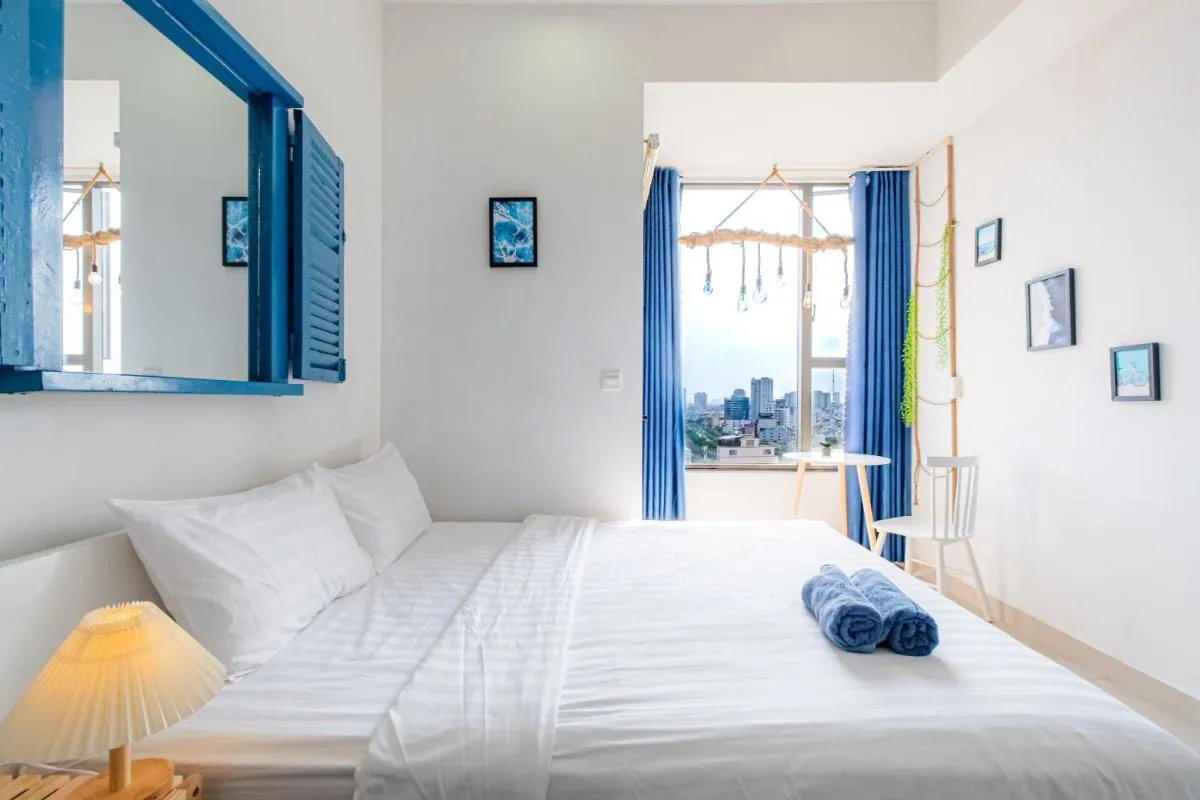 Image 4 of Studio River view-City view & Pool in Center – May Stays