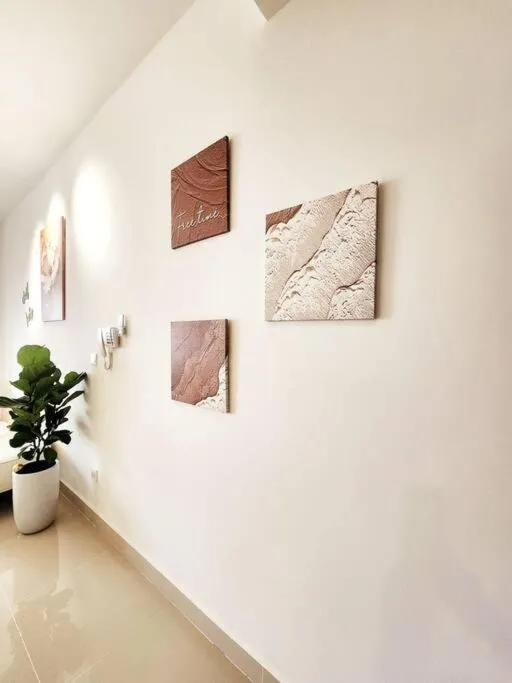 Image 4 of Sunrise City View – New Chill House