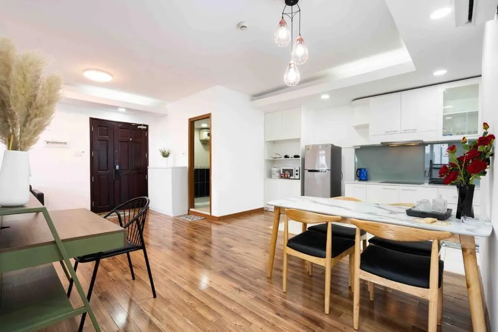 Image 4 of The 1st district, spacious apartment/Next Bui Vien