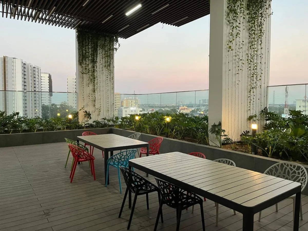 Image 3 of The Emerald Golf View Apartment