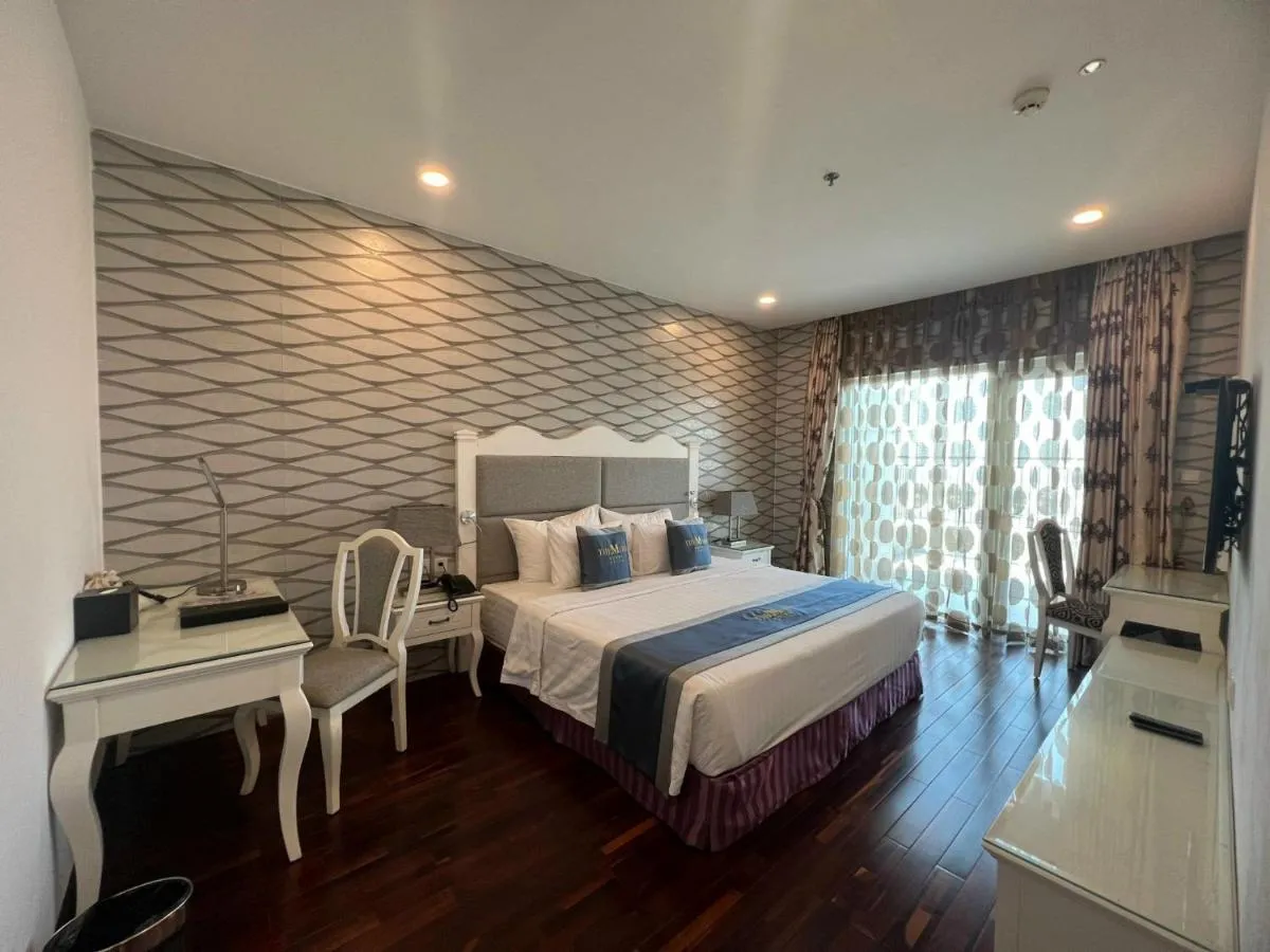 Image 3 of The Mira Hotel