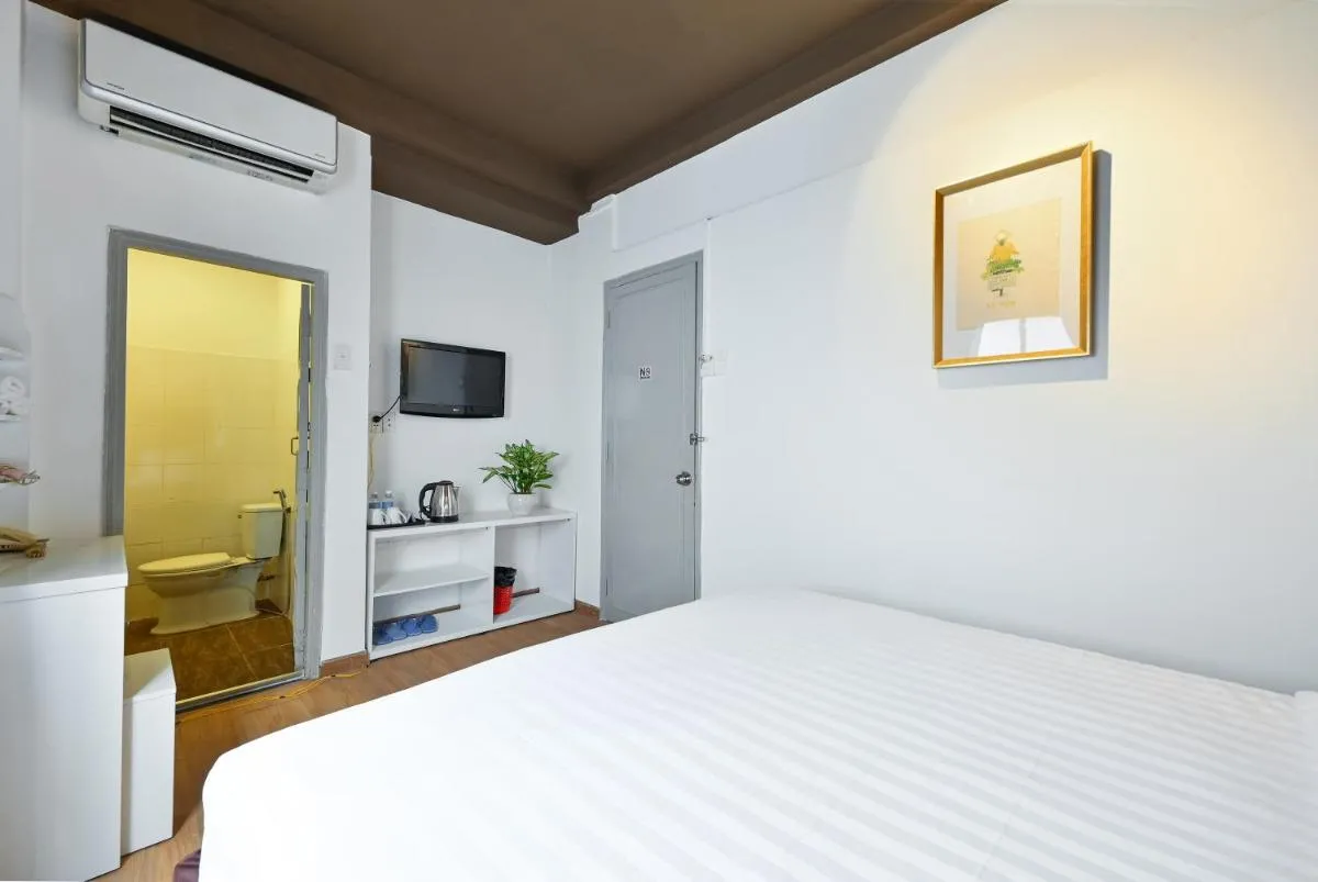 Image 4 of The Noble Swan Wood Park Hotel
