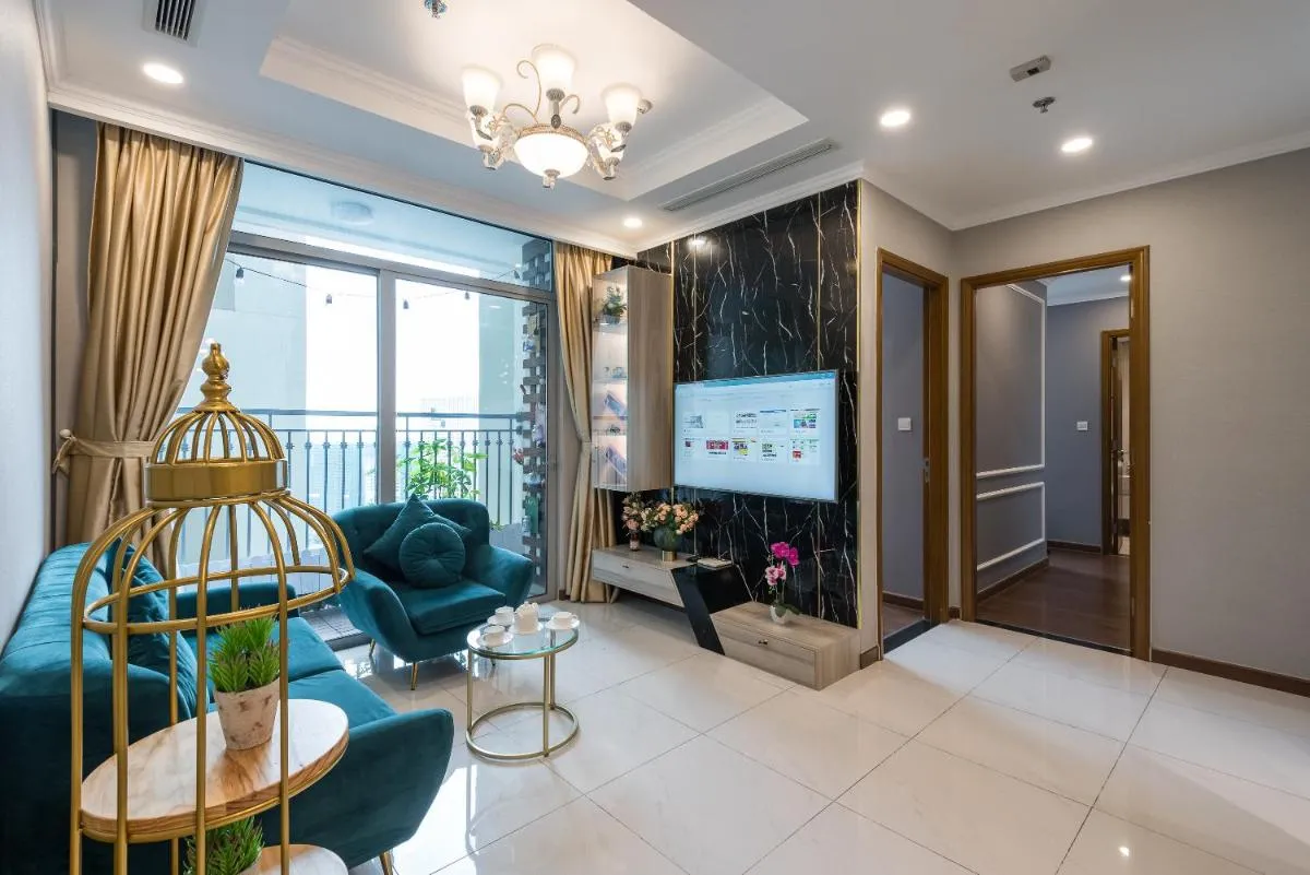 Image 3 of VINHOMES LANDMARK CONDOTEL SUITE