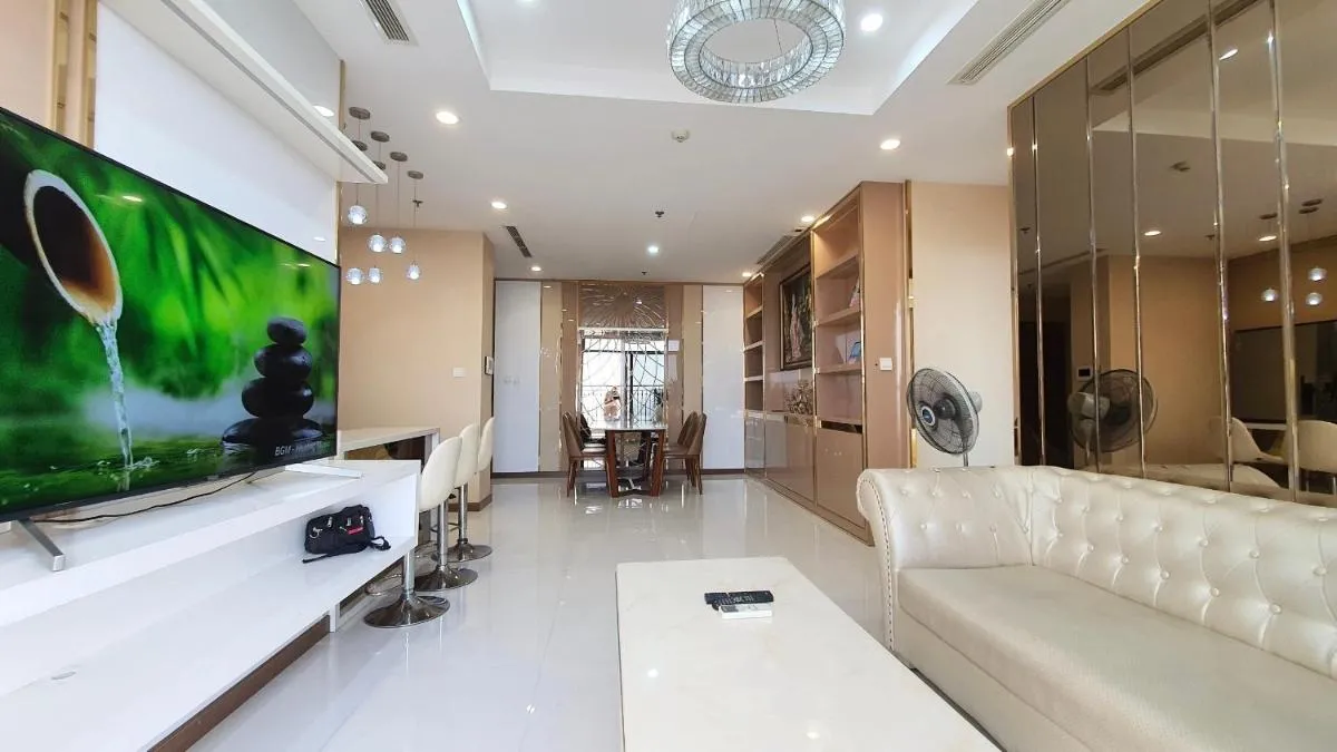 Image 3 of Vinhome Central Park Apartment