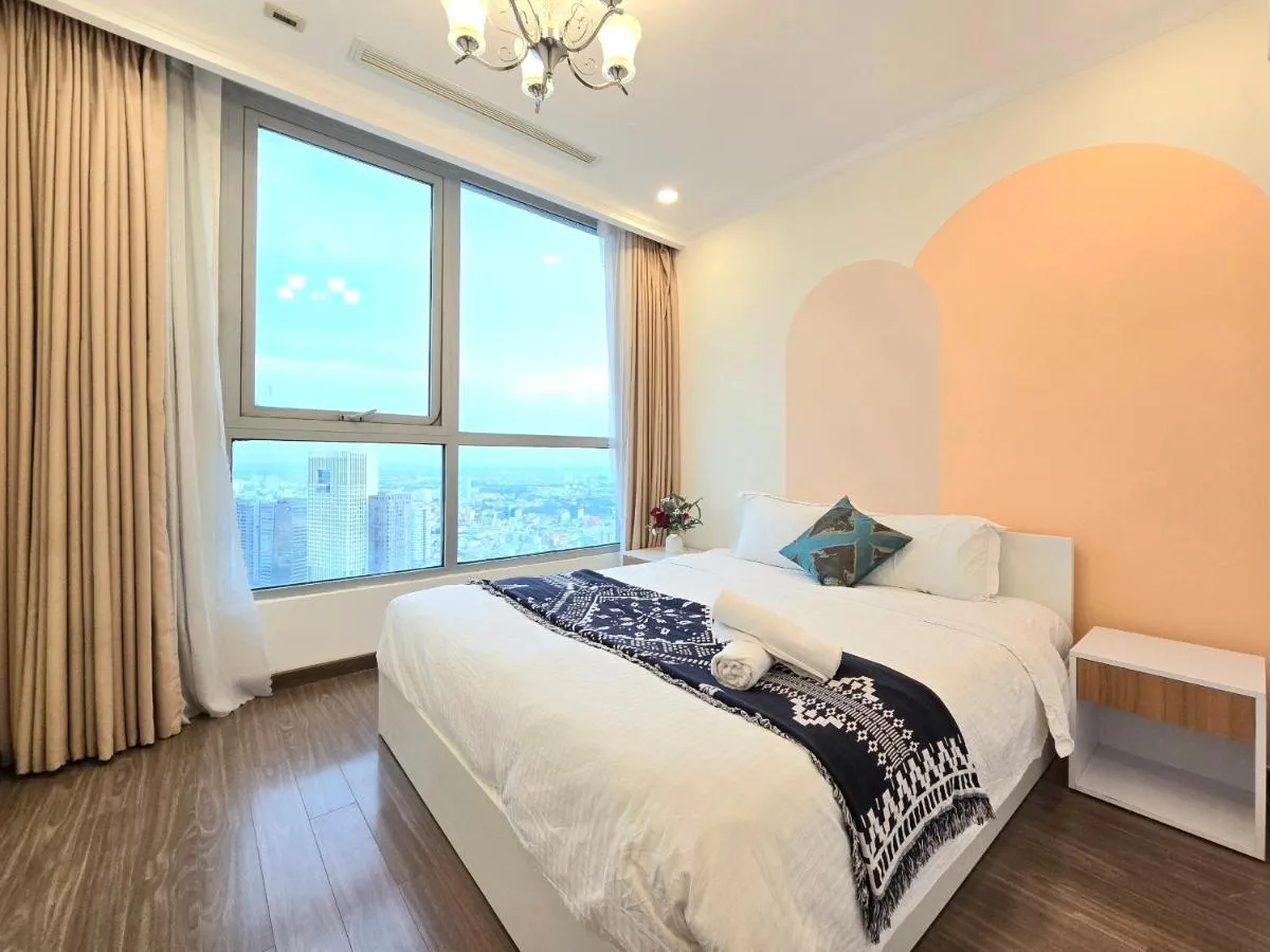 Image 4 of Vinhomes Central Park Premier Apartment
