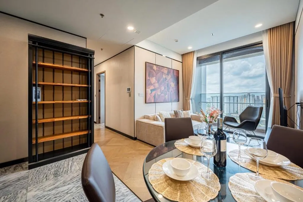 Image 1 of Vinhomes Luxury Art Condotel