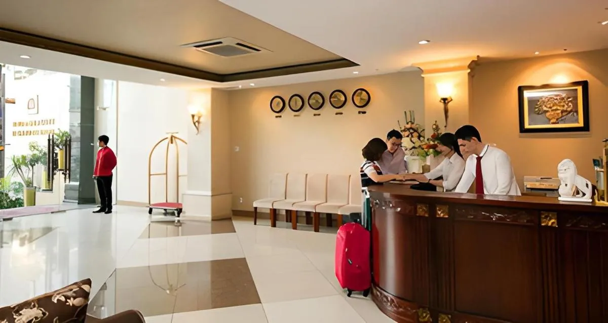 Image 1 of White Lion Hotel
