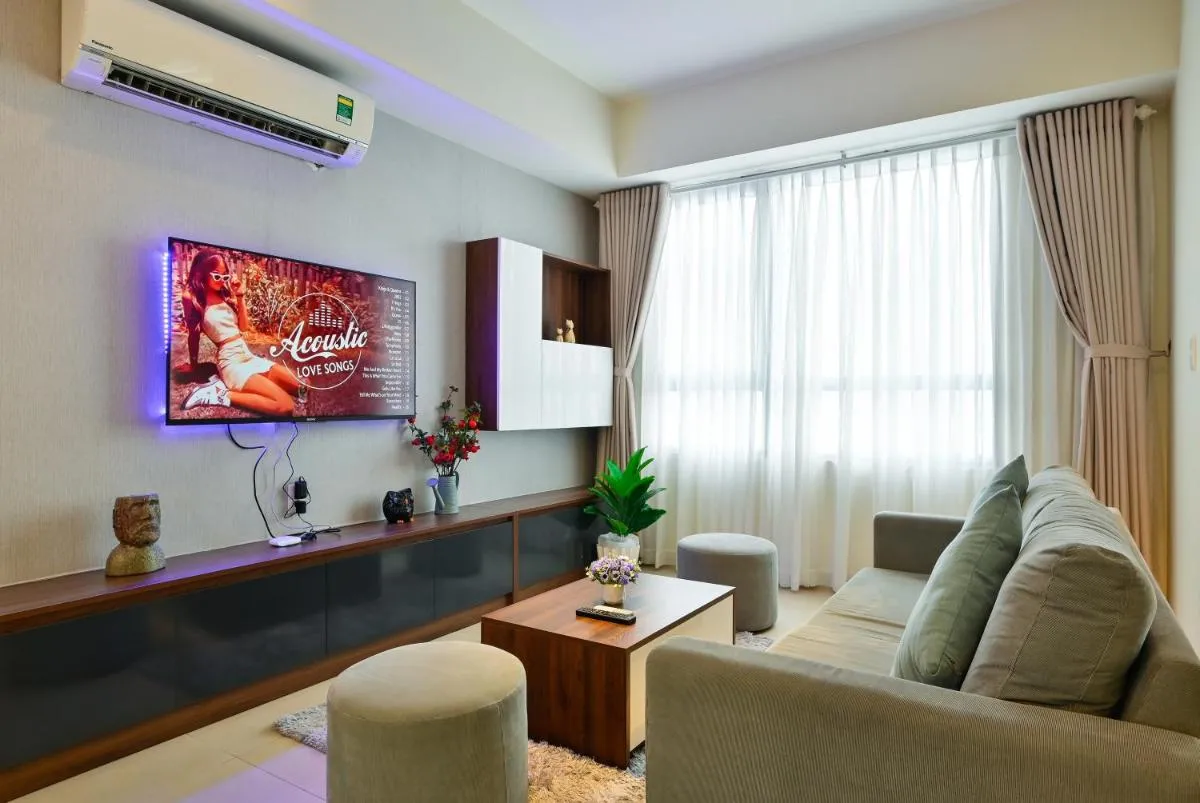 Image 4 of Wonderful 2 BR condo in Masteri T1, fully furnished with full amenities
