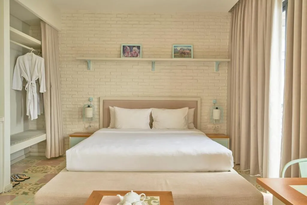 Image 1 of YÊN LIVING BÌNH THẠNH