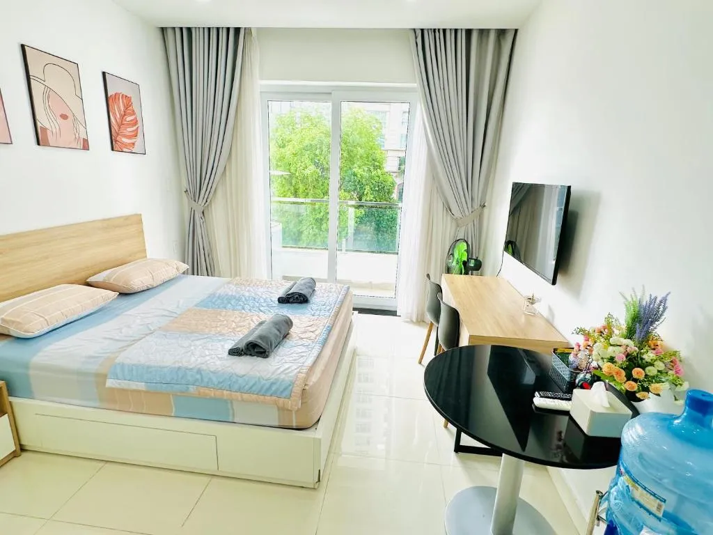 Image 1 of 501 Cozy & Quiet 1BR Oasis in Saigon