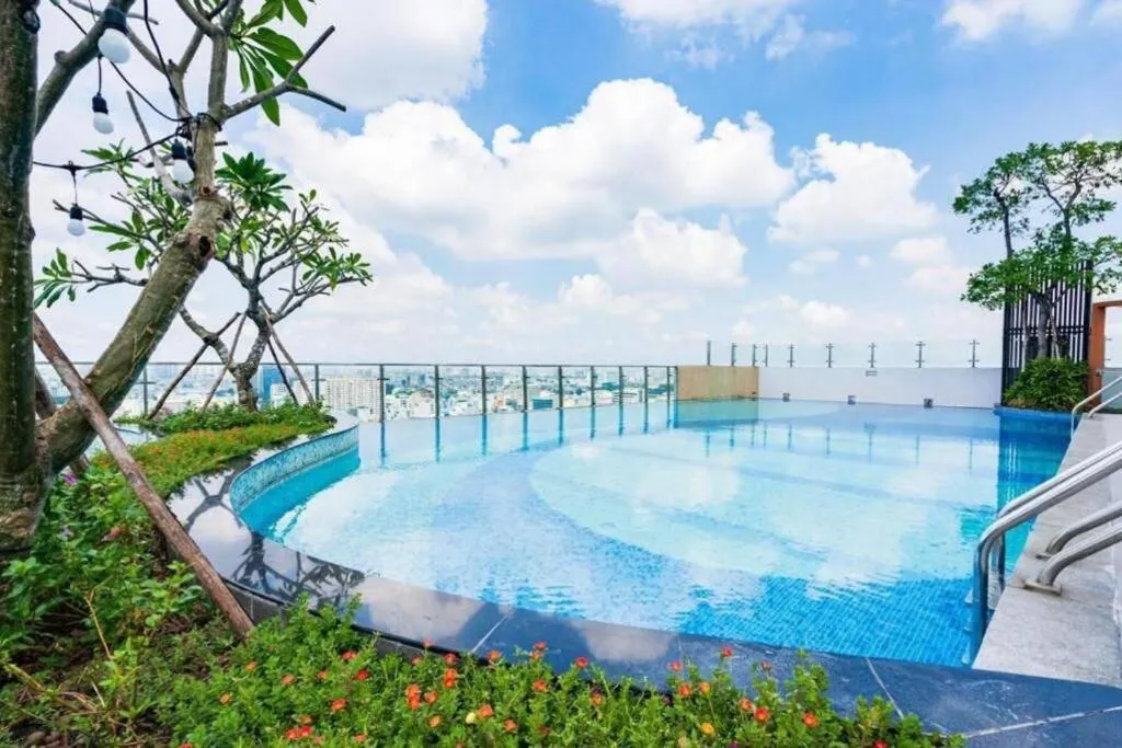 Image 4 of Apartment 2Br near Tan Son Nhat airport – Luxury
