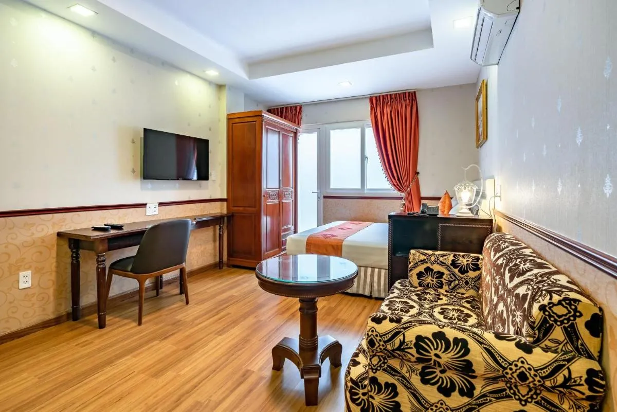Image 5 of Belvilla Luxury Apartment Near SECC Formerly Emerald Hotel & Apartment