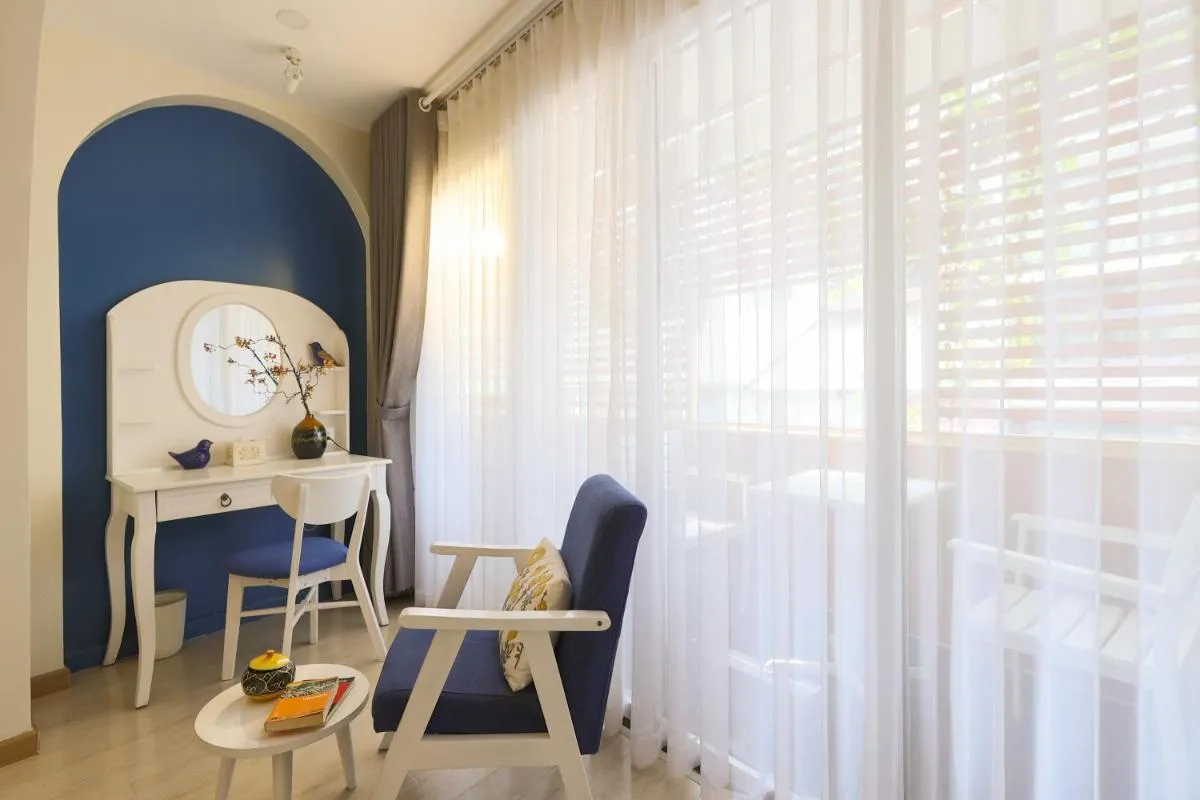 Image 4 of Chez Mimosa Corner
