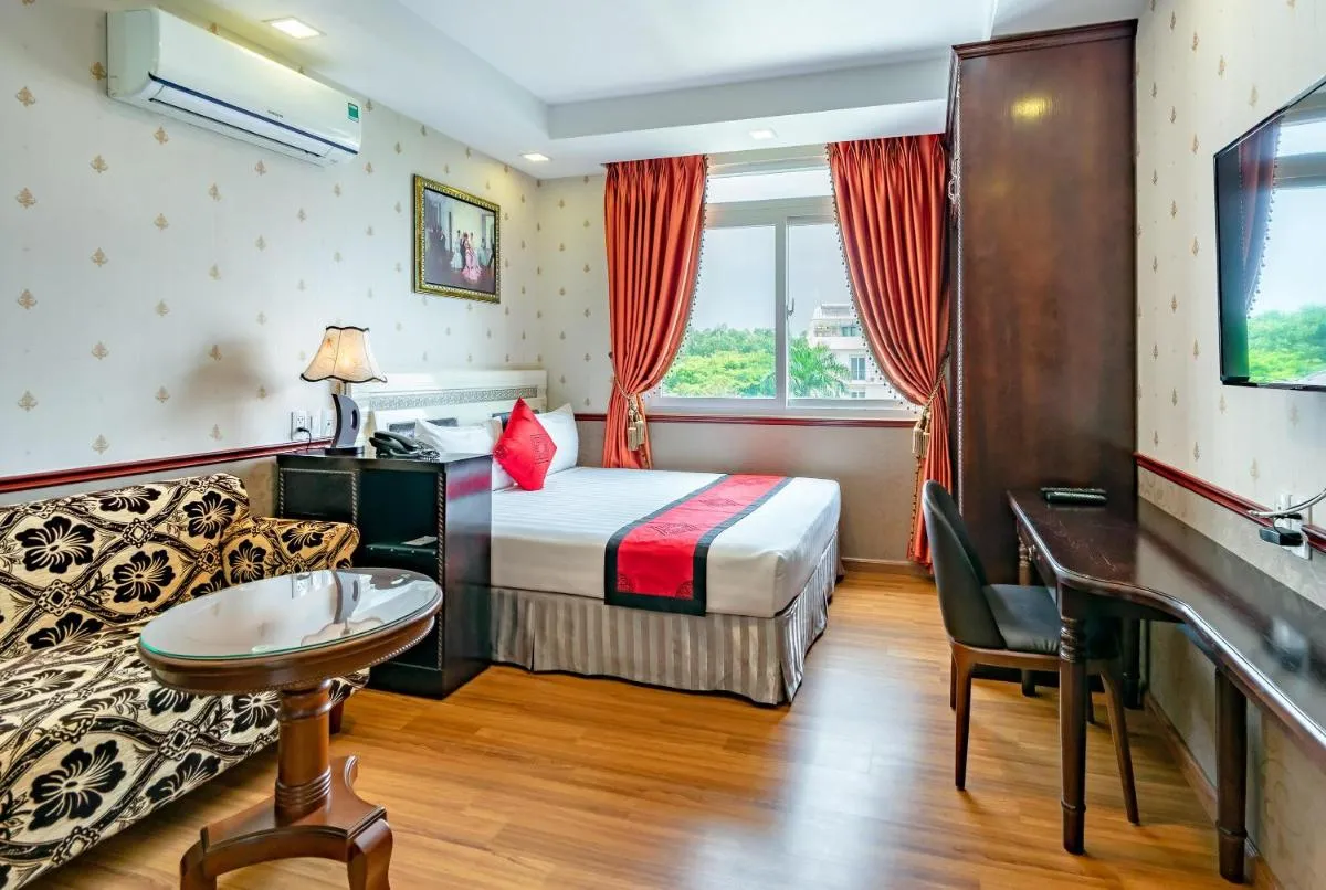 Image 3 of Collection O Emerald Luxury Apartment – Near SECC
