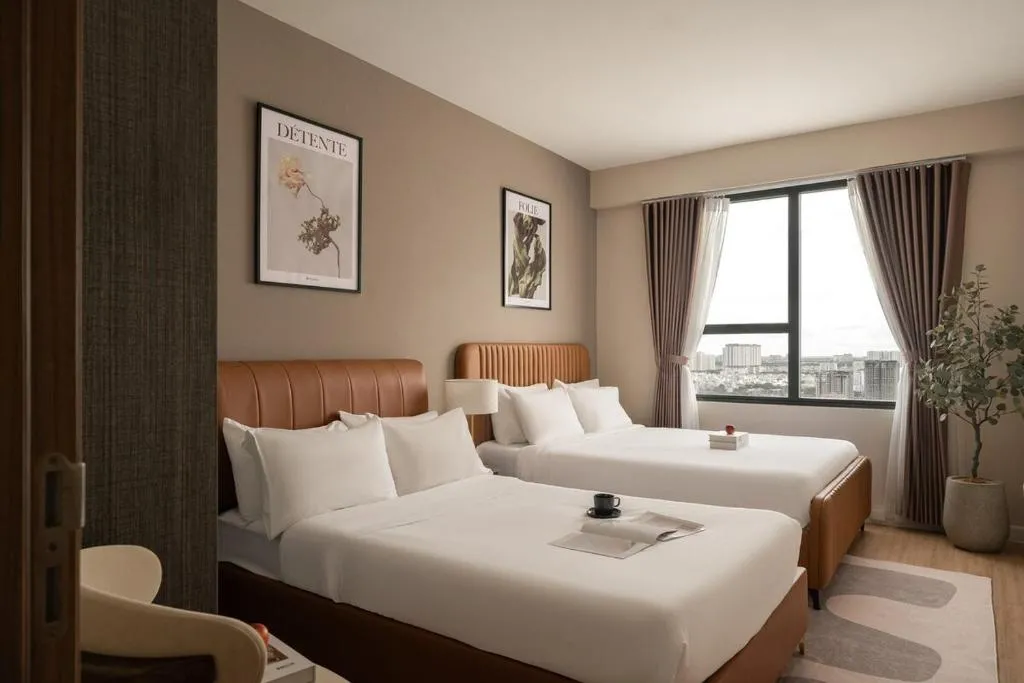Image 1 of Downtown Saigon, District 1, 3 Bedroom and 2 WC, SOHO Residence Near Bui Vien
